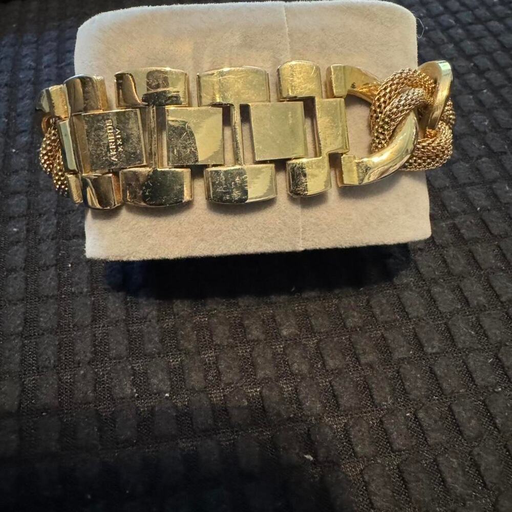 Akribos xxiv gold watch with - Picture 4 of 4